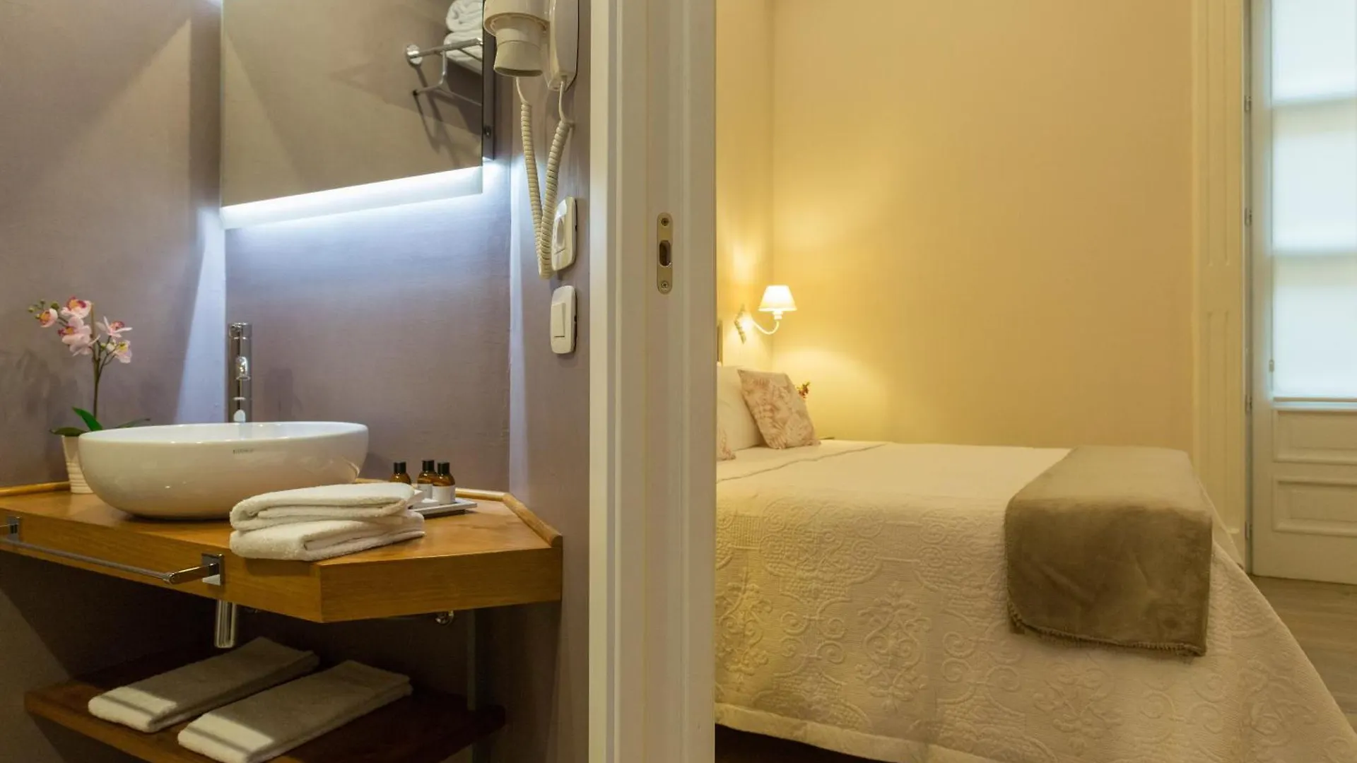 Bellaroto Suite & Spa Palermo 4*,  Italy
